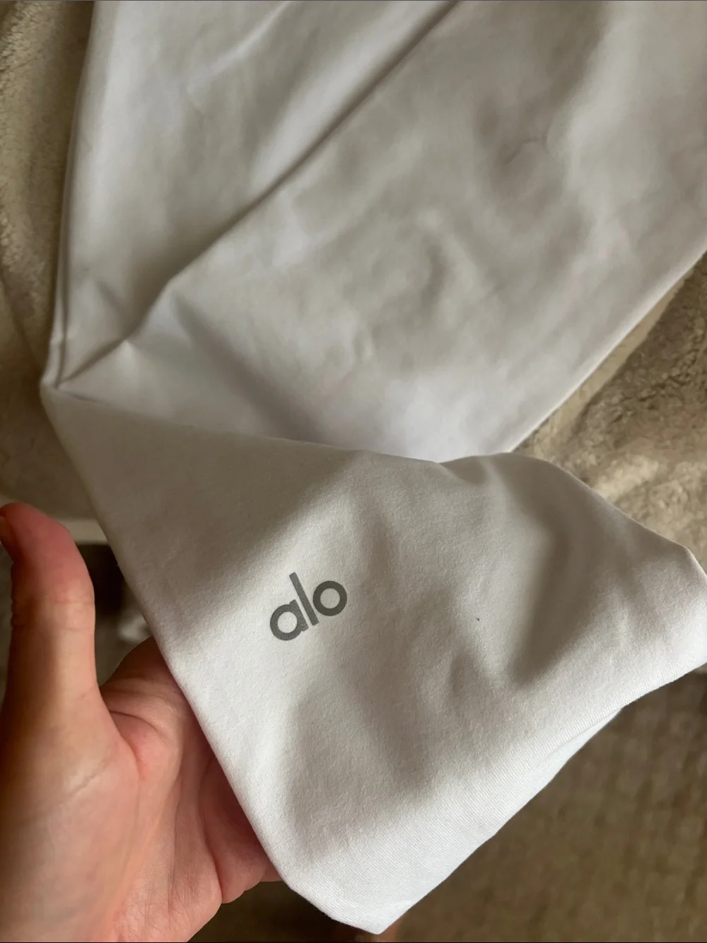 ALO Yoga breathable stretchy